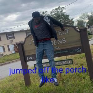 Meet your Posher, Marc